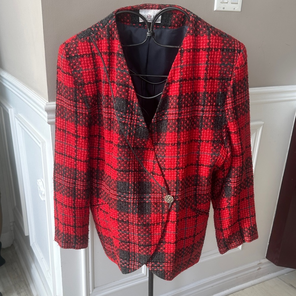 Vibrant Red and Black Plaid Blazer.Vintage
